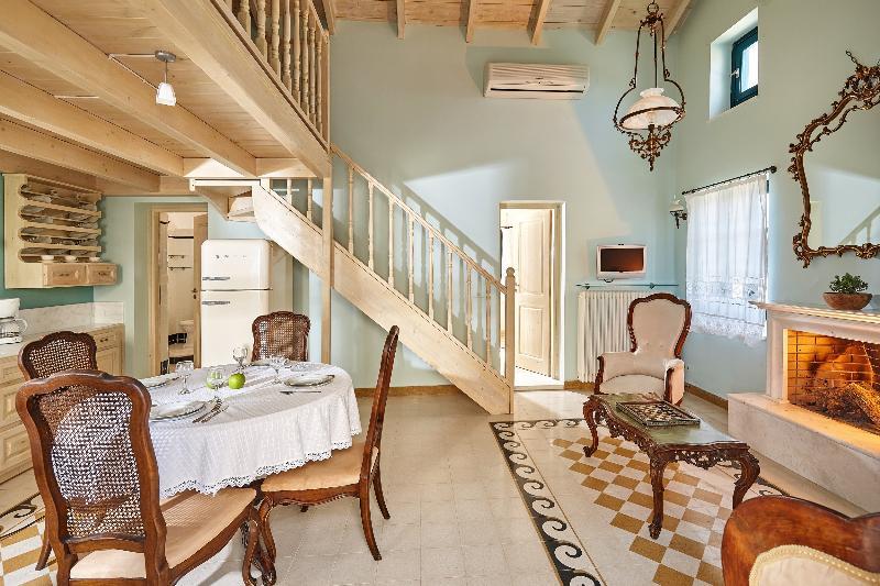 Orelia Cretan Villas & Deluxe Apartments Kamilari Buitenkant foto