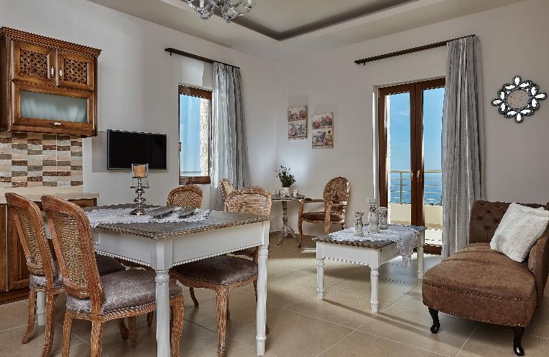 Orelia Cretan Villas & Deluxe Apartments Kamilari Buitenkant foto